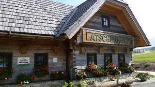 Latschenhütte / Essen und Trinken / Teichalm