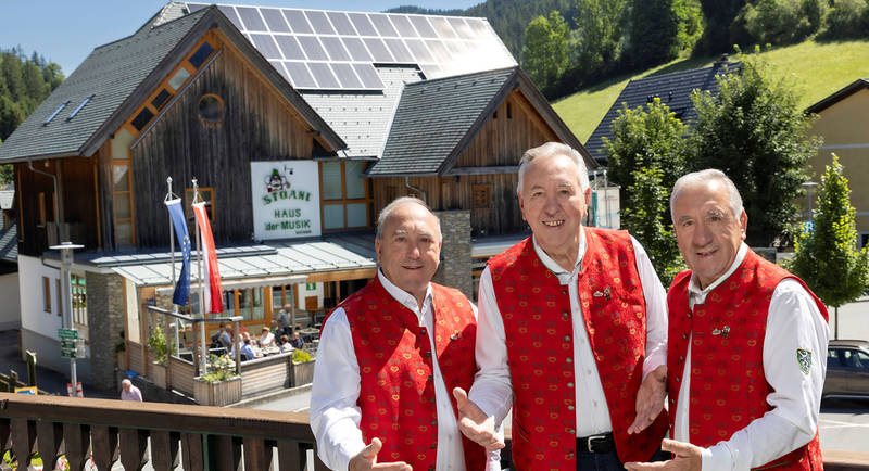 Stoanihaus in Gasen mit den "Stoakogler"