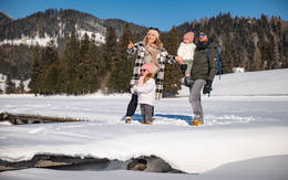 Winterwandern mit der Familie im Naturpark Almenland